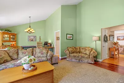 525 Malobar Drive, Novato, CA 94945 - Photo 14