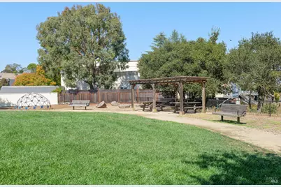 525 Malobar Drive, Novato, CA 94945 - Photo 32