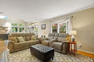 525 Malobar Dr, Novato, CA 94945 - Photo 10