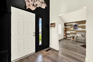 7885 Judy Ln, Vacaville, CA 95688 - Photo 14