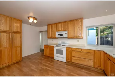 971 Estes Drive, Santa Rosa, CA 95409 - Photo 2