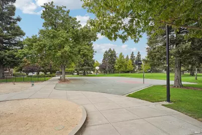 913 Stonewood Court, Vacaville, CA 95687 - Photo 58