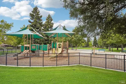 913 Stonewood Court, Vacaville, CA 95687 - Photo 56