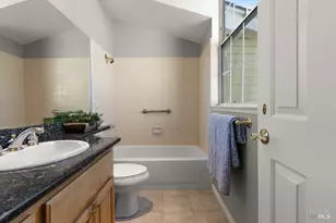 250 E 2nd St, Benicia, CA 94510 - Photo 18