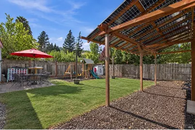 129 Dewitt Avenue, Napa, CA 94558 - Photo 32