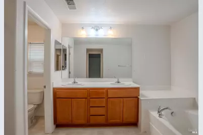 5286 Gramercy Circle, Fairfield, CA 94533 - Photo 16