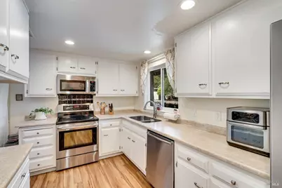 6492 Meadowridge Drive, Santa Rosa, CA 95409 - Photo 4