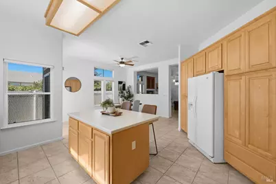 418 Marvin Gardens Drive, Vacaville, CA 95687 - Photo 34