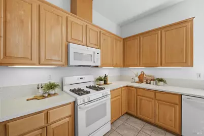 418 Marvin Gardens Drive, Vacaville, CA 95687 - Photo 24