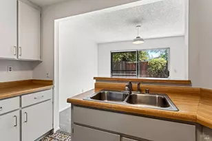 689 Racquet Club Cir, Rohnert Park, CA 94928 - Photo 10
