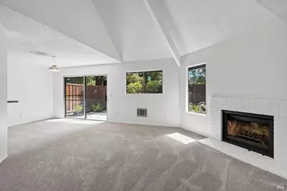 689 Racquet Club Circle, Rohnert Park, CA 94928 - Photo 4