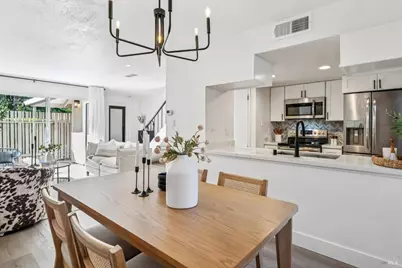 71 Roundtree Boulevard, San Rafael, CA 94903 - Photo 2