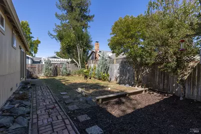 8886 Lancaster Drive, Rohnert Park, CA 94928 - Photo 24
