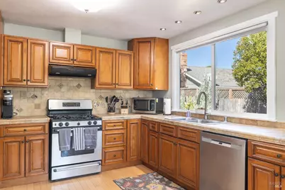 8886 Lancaster Drive, Rohnert Park, CA 94928 - Photo 4