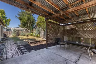 8886 Lancaster Dr, Rohnert Park, CA 94928 - Photo 24