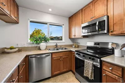 225 Burt Street #31, Santa Rosa, CA 95407 - Photo 4