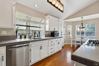 5092 Deerwood Drive, Santa Rosa, CA 95403 - Photo 4