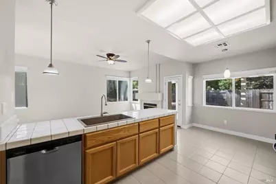 337 Sun Valley Way, Vacaville, CA 95688 - Photo 14