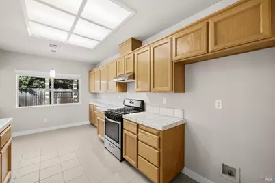 337 Sun Valley Way, Vacaville, CA 95688 - Photo 16