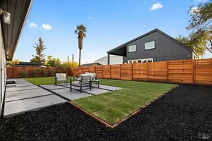 1421 Spruce Way, Healdsburg, CA 95448 - Photo 48