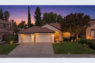802 Monaghan Circle, Vacaville, CA 95688 - Photo 2