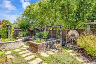 218 Saffron Court, Napa, CA 94559 - Photo 22