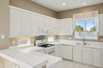 1900 Dover Lane, Petaluma, CA 94954 - Photo 14