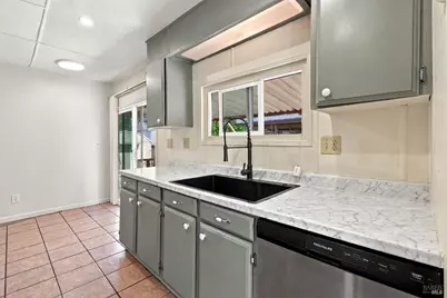 212 McCoy Avenue, Santa Rosa, CA 95407 - Photo 6
