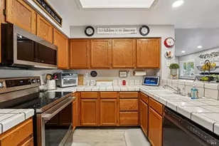 1102 Charter Ln, Fairfield, CA 94533 - Photo 18