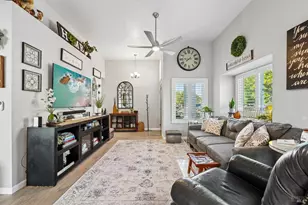 1102 Charter Ln, Fairfield, CA 94533 - Photo 10