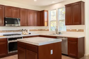 8400 Bennington Ct, Vallejo, CA 94591 - Photo 12