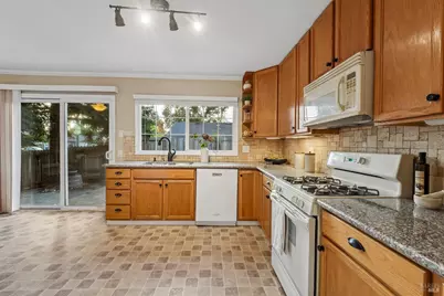 8799 Lancaster Drive, Rohnert Park, CA 94928 - Photo 24