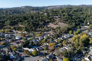 2221 Grahn Dr, Santa Rosa, CA 95404 - Photo 38