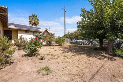 2615 Mohawk Street, Santa Rosa, CA 95403 - Photo 2