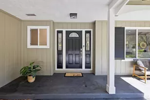 17 Carnoustie Dr, Novato, CA 94949 - Photo 12