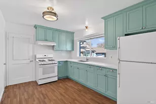 413 Webster St, Petaluma, CA 94952 - Photo 16