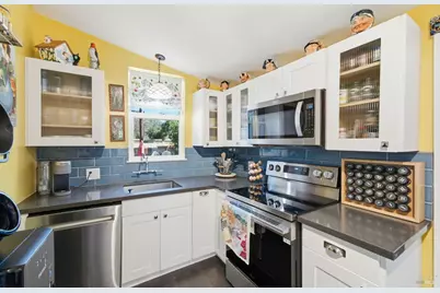 7878 Gravenstein Highway, Cotati, CA 94931 - Photo 12