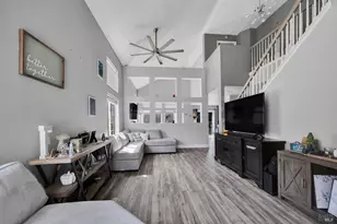 1093 Cloverbrook Cir, Vacaville, CA 95687 - Photo 2