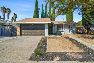1607 California Drive, Vacaville, CA 95687 - Photo 2