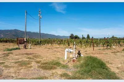 2070 Old River Road, Ukiah, CA 95482 - Photo 20