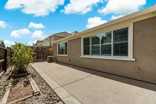 137 Clematis St, Vacaville, CA 95687 - Photo 68