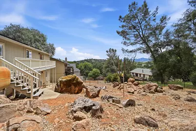 18685 Oak Grove Road, Hidden Valley Lake, CA 95467 - Photo 20