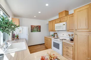 56 Falcon Crest Cir, Napa, CA 94558 - Photo 18