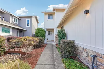 7628 Mandolin Way, Rohnert Park, CA 94928 - Photo 2