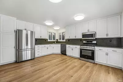 7628 Mandolin Way, Rohnert Park, CA 94928 - Photo 8