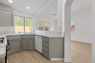 305 Victoria Dr, Dixon, CA 95620 - Photo 32