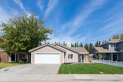 305 Victoria Drive, Dixon, CA 95620 - Photo 2