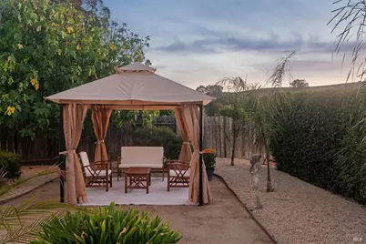 1096 Alpine Court, Napa, CA 94558 - Photo 14