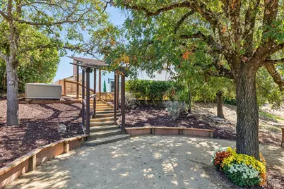 1096 Alpine Court, Napa, CA 94558 - Photo 18