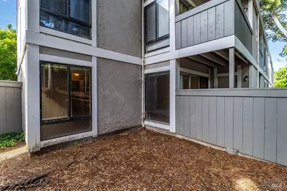 900 Southampton Road #11, Benicia, CA 94510 - Photo 26